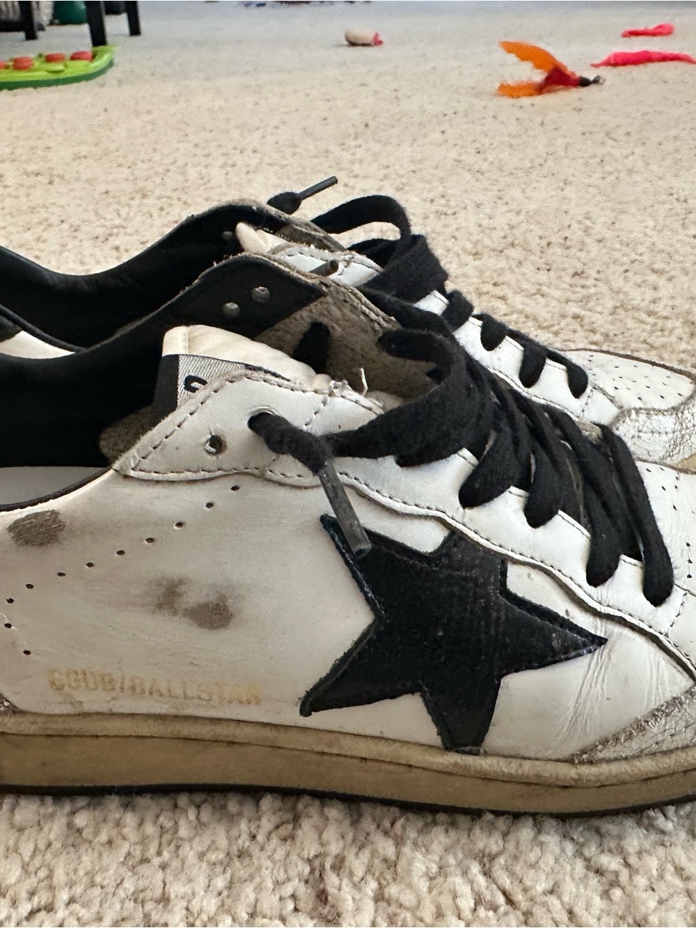 Golden Goose White Leather Ball Star Sneaker with Black Star & Silver Heel - Picture 9 of 9